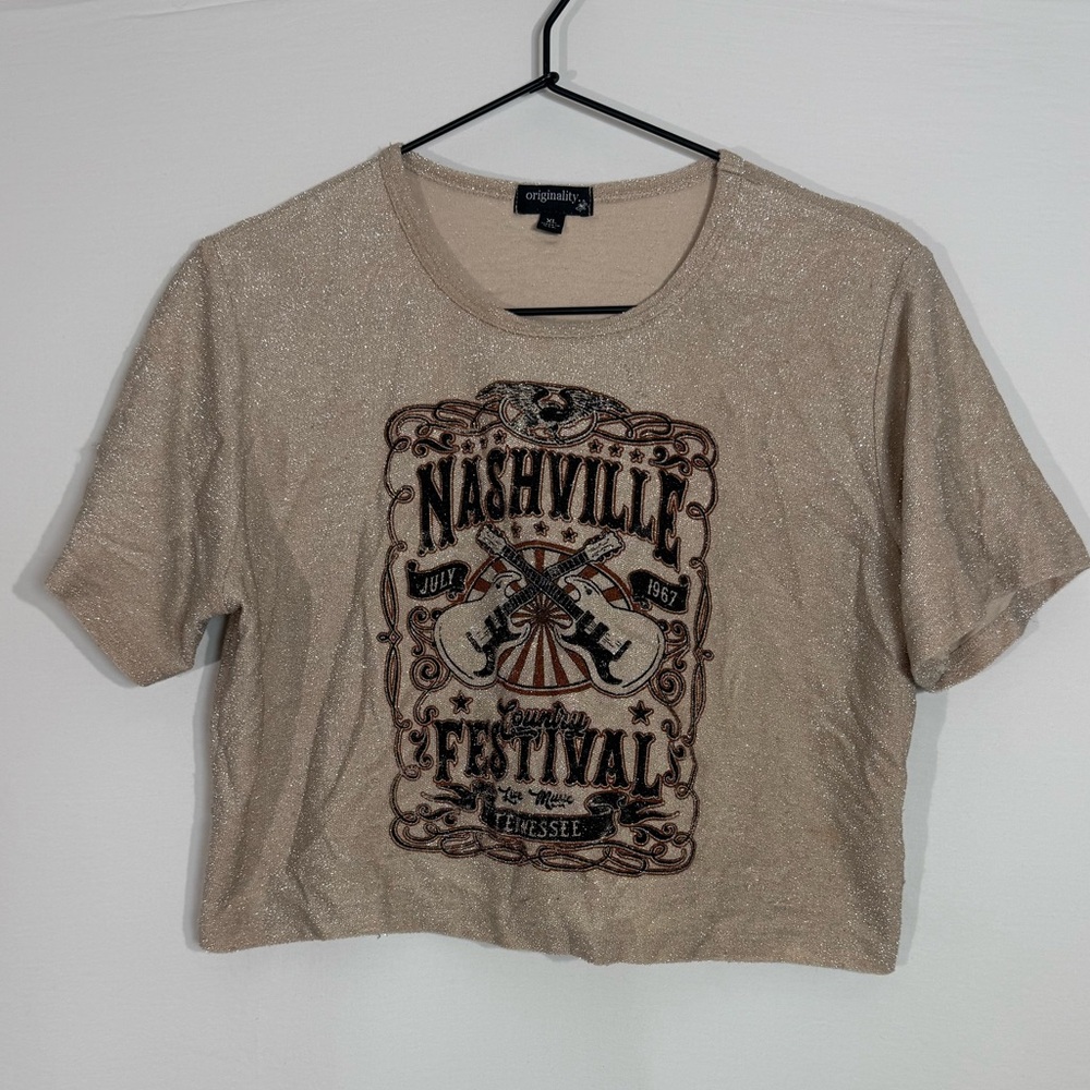 Originality Nashville Festival Graphic Crop Tee Women’s XL Tan‎ Shimmer Country